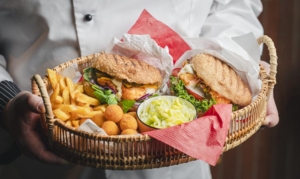 Panure pour poisson Préparation du poisson pour un fish burger – étape par étape
